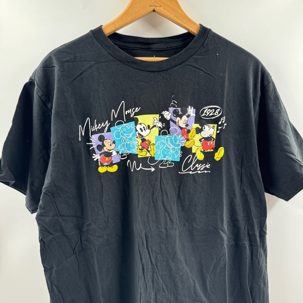 Disneyland Mickey Mouse Classic Graphic T-Shirt – Size Large - Picture 2 of 6